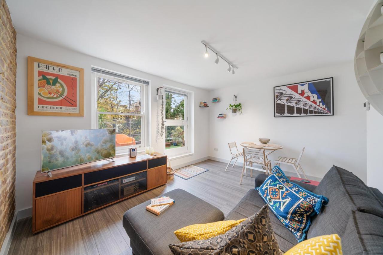 Ickburgh Road Guesthouse ลอนดอน ภายนอก รูปภาพ